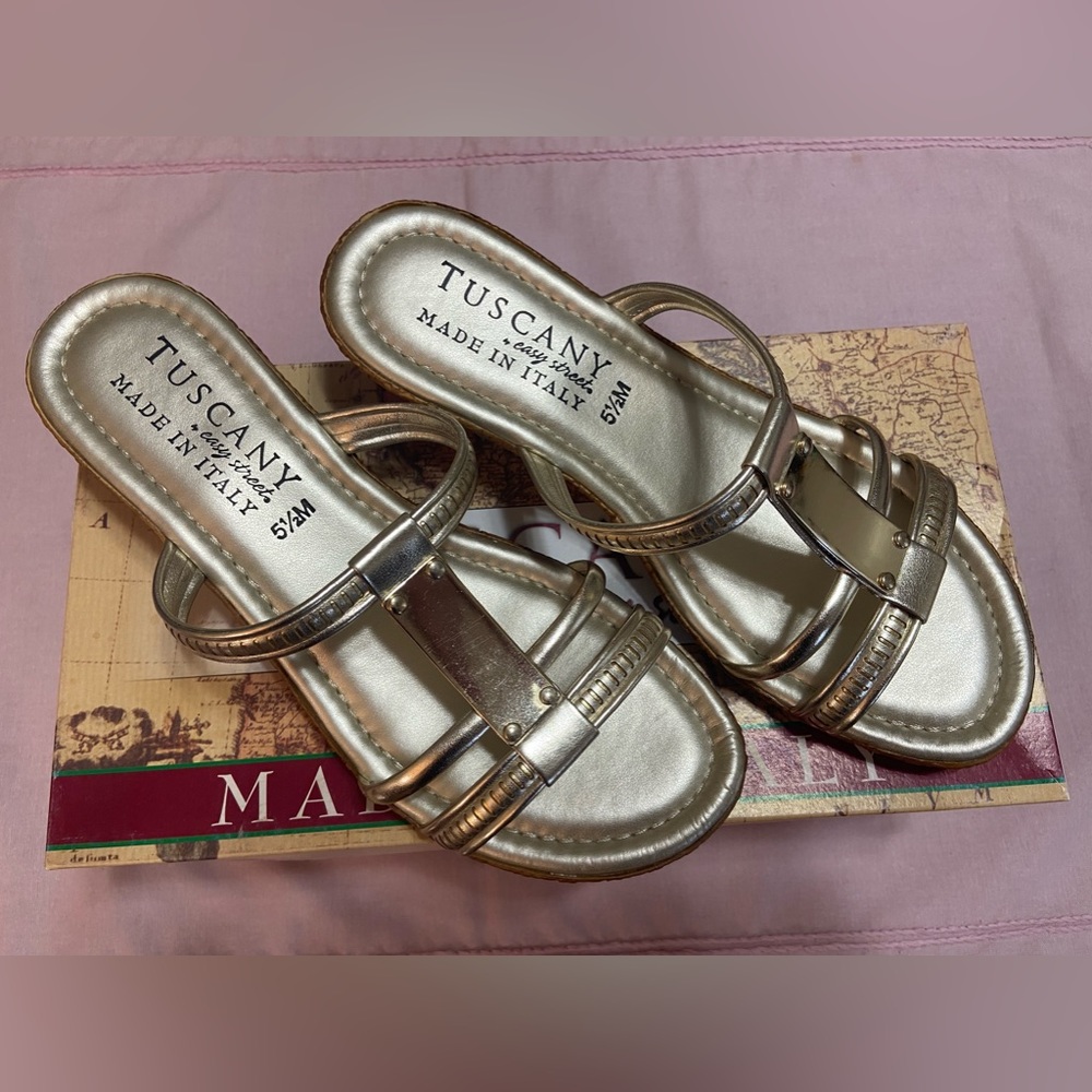 Tuscany Women’s Gold Sandals Size 5.5 US